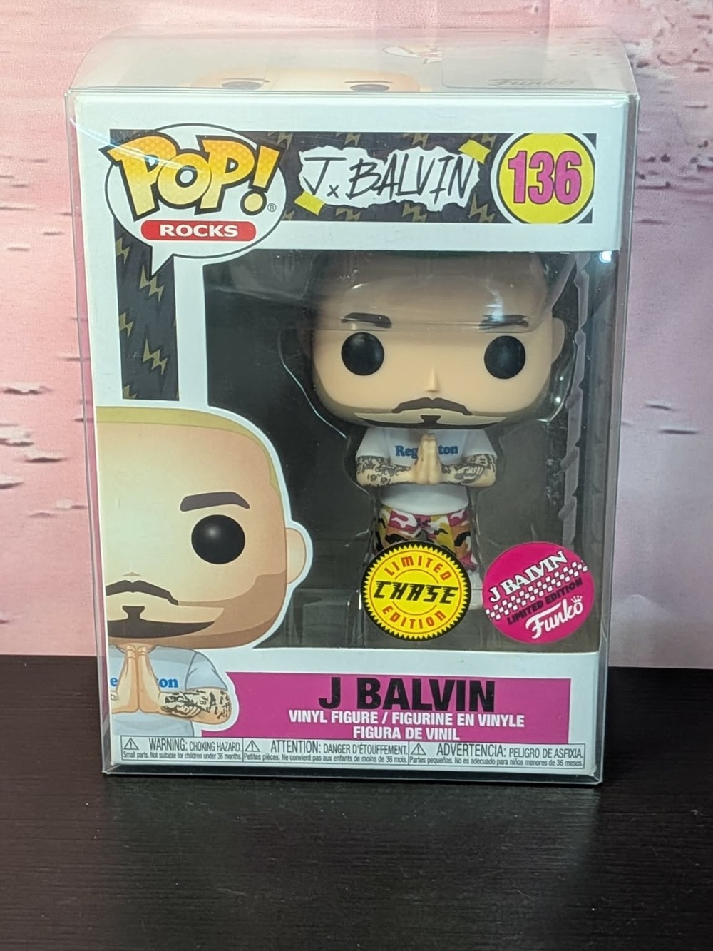 Funko Pop Rocks J Balvin Limited Edition Chase Rare NIB with protector